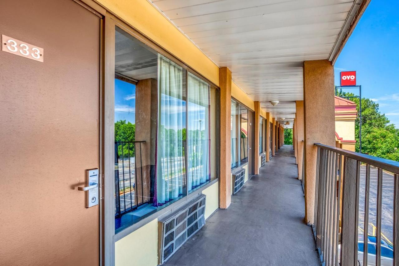Oyo Hotel Decatur I-20 East & Wesley Club Dr エクステリア 写真