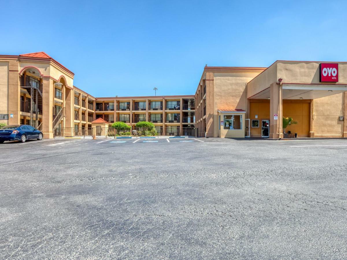 Oyo Hotel Decatur I-20 East & Wesley Club Dr エクステリア 写真